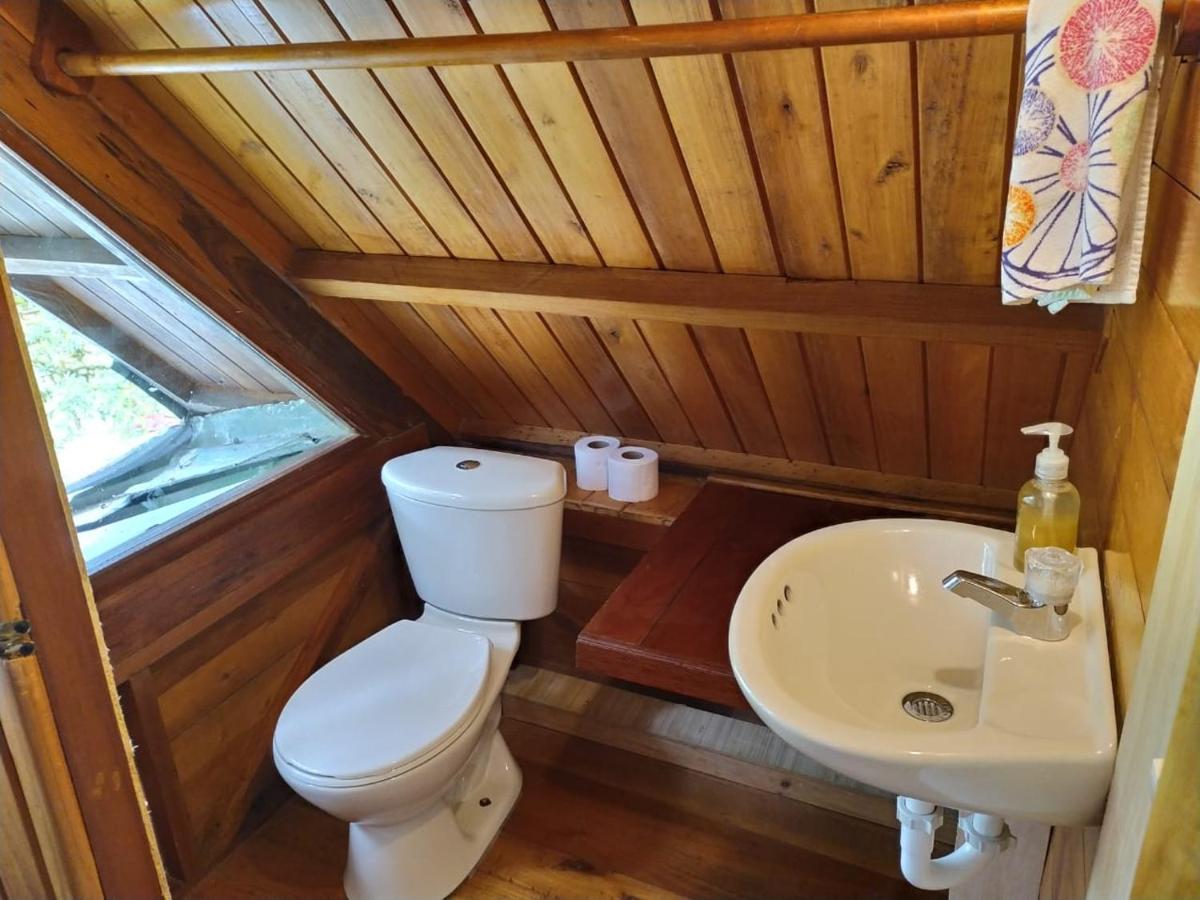 Mindo Eco Chalet Con Rio Y Cascada Exterior foto